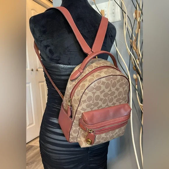 ❌SOLD ❌Coach Signature Campus Backpack Small - Picture 3 of 17